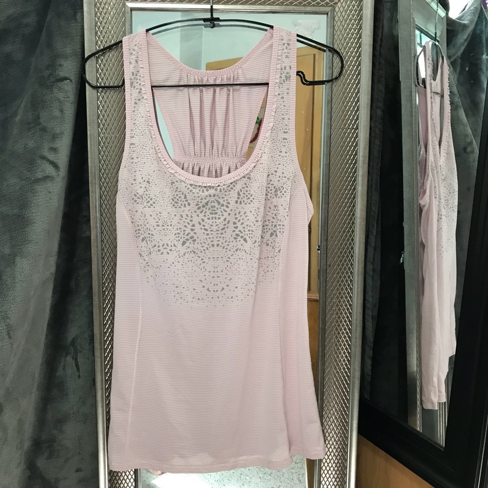 Lululemon tank